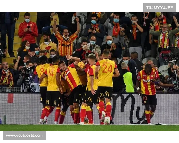 巴黎FC主场0-5惨败朗斯遭遇联赛重创